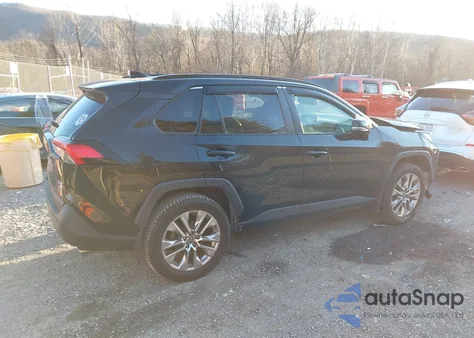 2021 Toyota Rav4 Xle Premium from USA, damaged, VIN 2T3A1RFVXMC256058